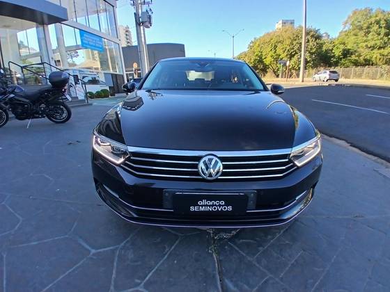VOLKSWAGEN PASSAT 2.0 16V TSI BLUEMOTION GASOLINA HIGHLINE 4P DSG VOLKSWAGEN PASSAT 2.0 16V TSI BLUEMOTION GASOLINA HIGHLINE 4P DSG